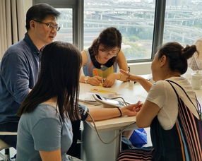 健康咨詢(xún)臺(tái)企行，義診服務(wù)暖人心